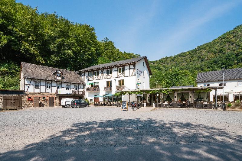 Landhotel Ringelsteiner Mühle Moselkern Exterior foto